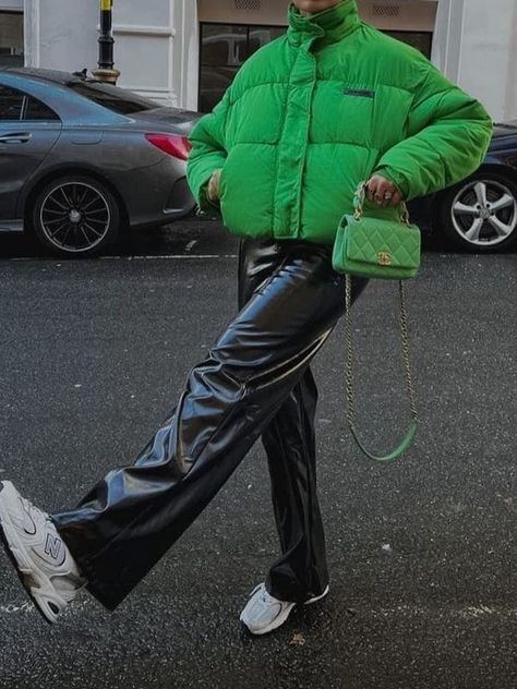 green cropped puffer jacket and black leather pants St Patricks Day Outfits Winter, St Patricks Day Outfits Women Night Out, St Patrick’s Day Parade Outfit, Green Outfits For Women, St Patrick's Day Outfit, Midsize Outfits, Saint Patties, Future Outfit, Green Outfit