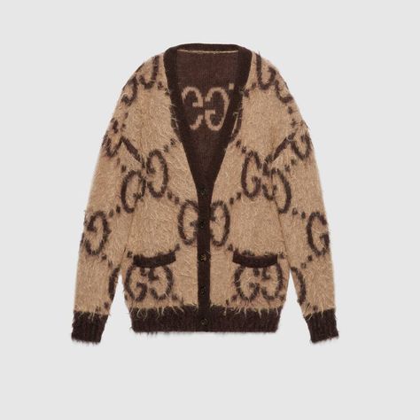 Shop the Reversible GG Mohair Wool Cardigan In Beige & Brown at GUCCI.COM. Enjoy Free Shipping, Returns & Complimentary Gift Wrapping. Gucci Cardigan, Wool Sweaters Womens, Cardigan Outfits, Mohair Wool, Dolce E Gabbana, Sweater Design, Clothing Size Chart, Womens Clothing Sizes, Knit Shirt