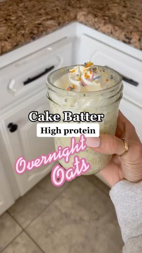 Cake Batter Protein Recipes, Overnight Rice Cakes, Rice Cake Overnight Oats, Cake Batter Delight Premier Protein Recipes, Premier Protein Shake Recipes Cake Batter, Cake Batter Premier Protein Recipes, Overnight Oats Protein Shake, Premier Protein Overnight Oats Recipes, Cake Batter Protein Shake Recipes