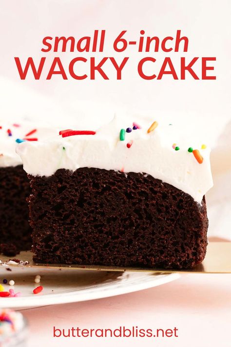 A small 6 inch cake recipe for the easy chocolate wacky cake! Only a few ingredients - no eggs or dairy - to make the super soft cake! 6 Inch Cake Recipe, Chocolate Wacky Cake, Cake For Two Recipe, Wacky Cake Recipe, 6 Inch Cake, Wacky Cake, Soft Cake, Chocolate Fudge Frosting, Dairy Free Cake