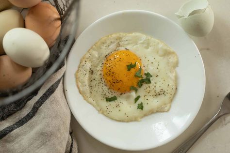 Perfect Sunny Side Up Eggs Recipe Sunny Side Up Eggs Recipe, Perfect Sunny Side Up Eggs, Ways To Make Eggs, Orange Sauce Recipe, Homemade Breakfast Recipes, Sunny Side Up Eggs, Ways To Cook Eggs, Sunnyside Up Eggs, Over Easy Eggs