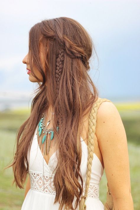 What to Wear to | The Calgary Stampede | Bohemian, braided, undone hairstyle by Dawn Bradley Hair // JustineCelina.com Rodeo Hairstyles, Country Girl Hairstyles, Cowgirl Hair Styles, Country Girl Hair, Western Hair Styles, Rodeo Hair, Cowgirls Hairstyles, Western Hairstyles, Country Hairstyles