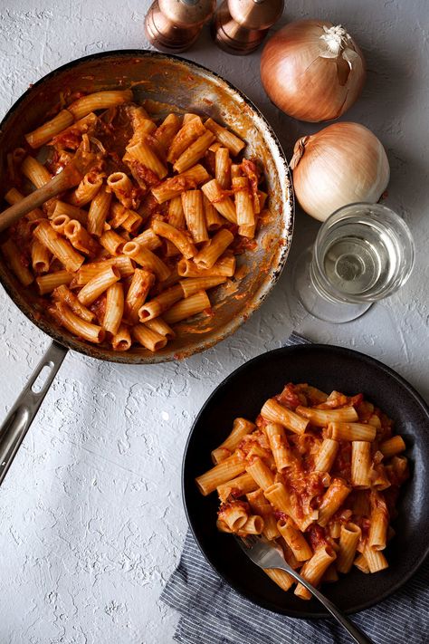 Spicy Rigatoni - Cooking with Cocktail Rings Cooking Venison Steaks, Spicy Rigatoni, Rigatoni Recipe, Arrabiata Sauce, Calabrian Chili Paste, Cooking Brussel Sprouts, French Sauces, Cooking Pumpkin, Rigatoni Pasta