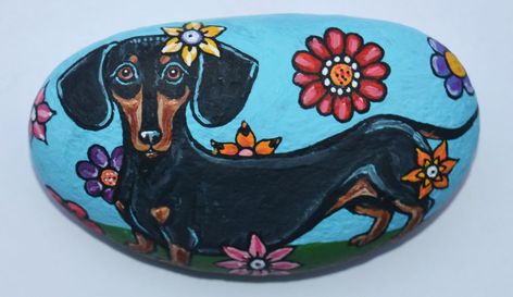 Dog Painted Rocks, Painted Rocks Easy, Doxin Dog, Cartoon Dog Drawing, Dachshund Painting, Dog Wallpaper Iphone, Dogs Painting, Black And Tan Dachshund, Painted Rocks Ideas