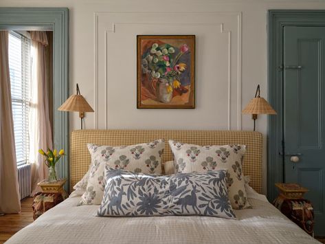 "Our house feels a little like a 'Country House in the City' — which is a mixture of my design vision and the constraints of our budget and existing collection of  furniture," Christina describes.  Credit: <a href="https://www.erinlittleportfolio.com/">Erin Little</a> Masculine Cottage Bedroom, Two Twin Bedroom Ideas, Cottage Blue Bedroom, Bedroom Colour Schemes, Patterned Bedroom, English Country Bedroom, Modern Art Bedroom, California Bedroom, Yellow Bedroom Ideas