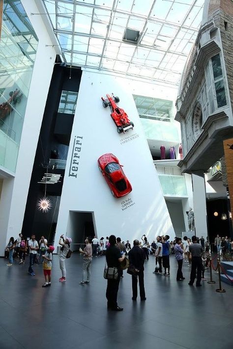 Kids room idea... Ferraris on the wall Car Activation Ideas, Car Event Ideas, Car Museum Design, Car Show Room, Ferrari Showroom, Car Showroom Architecture, Cars Showroom, Car Expo, Ferrari Dealership