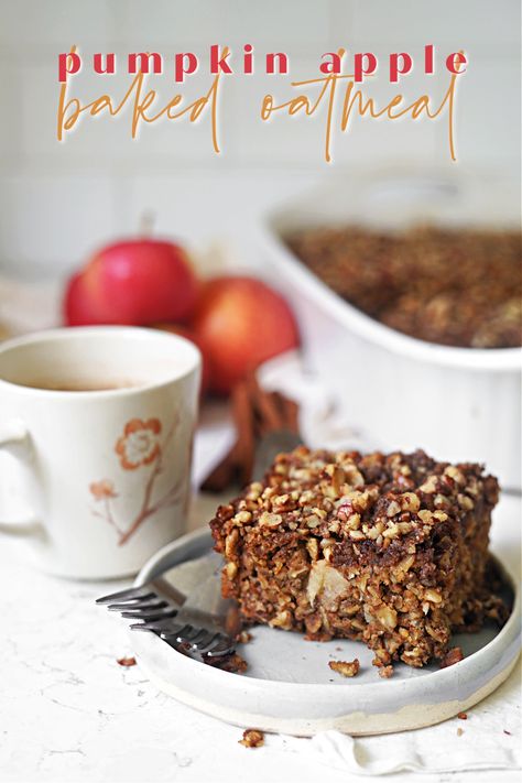 Why choose "team apple" or "team pumpkin" when you can have both in this warm and comforting Pumpkin Apple Baked Oatmeal! Healthy Holiday Breakfast, Apple Baked Oatmeal, Healthy Easy Food Recipes, Pumpkin Pecan Pie, Baked Oatmeal Recipes, Pumpkin Spice Syrup, Easy Food Recipes, Allergy Free Recipes, Holiday Breakfast