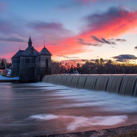 @massachusetts_igers shared a photo on Instagram: “🌟 Photo of the day! 🌟 Today's gorgeous photo comes from: @kristinadengland Stunning capture from Framingham, MA! Selected by @tomriley 🗺…” • Mar 8, 2021 at 11:41pm UTC Framingham Massachusetts, New England States, Photo Of The Day, South Shore, Us Travel, R A, Geography, Massachusetts, New England