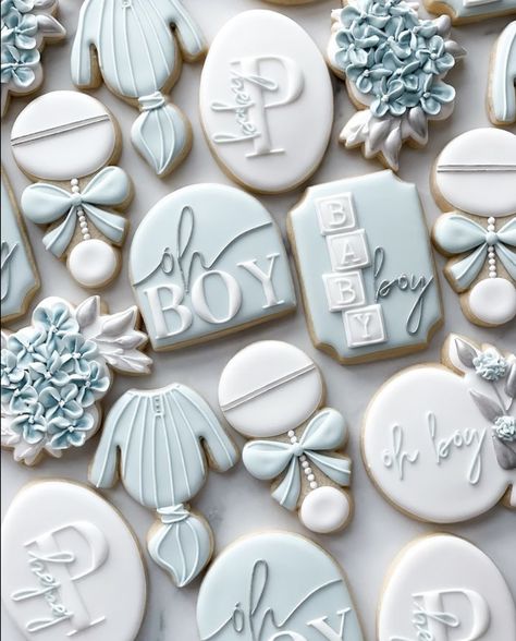 Baby Shower Cookies Neutral, Christmas Smoothies, Baby Boy Cookies, Baby Boy Sprinkle, Baby Shower Garcon, Penguin Baby Showers, Onesie Cookies, Crazy Cookies, Cookies Theme