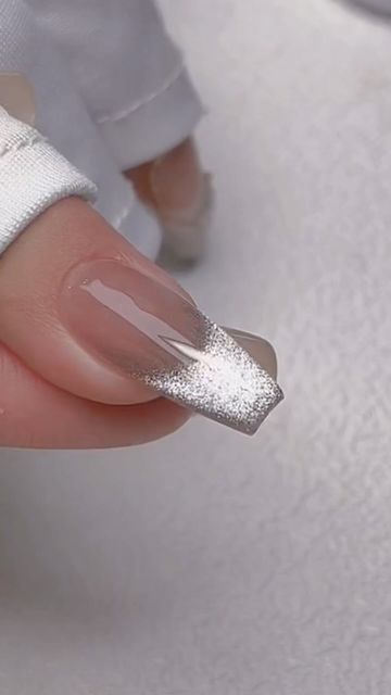 Nails Ideas Birthday, New Nail Ideas, Nail Ideas Gel, Sparkly Nail Designs, Gel Nails Ideas, Silver Cat Eye, Stilleto Nails Designs, Tree Nail Art, Eye Nail Art