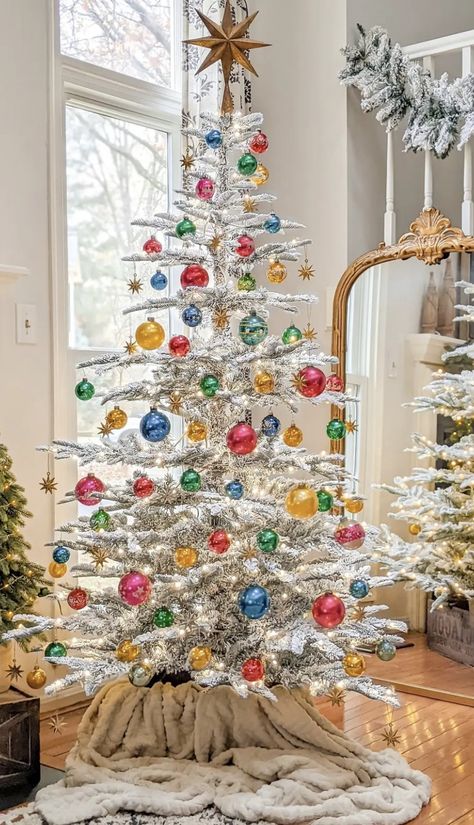 70s Christmas Tree, Flock Christmas Tree, Noble Fir Christmas Tree, 60s Christmas, Best Artificial Christmas Trees, Fake Christmas Trees, Tinsel Christmas Tree, Aluminum Christmas Tree, Christmas Dreaming