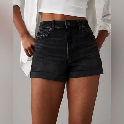 American Eagle Curvy High Rise Shorts Color Black Size 2 Nwot Excellent Condition Fast Shipping Five Star Seller Mid Rise Denim Shorts, Midi Denim, Jeans For Short Women, Button Fly Jeans, Denim Short, Mom Shorts, High Waisted Shorts Denim, High Rise Shorts, Distressed Black Jeans