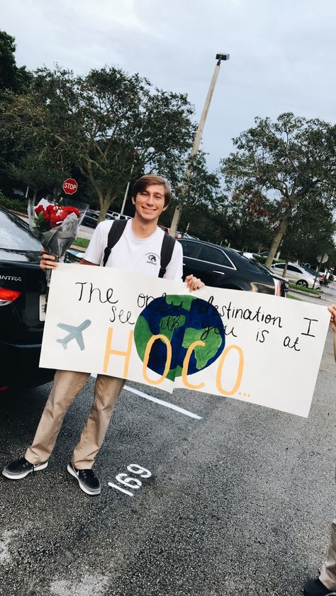 Plane Promposal, Airplane Promposal, Long Distance Hoco Proposal, Prom Posters, Prom Proposals, Cute Prom Proposals, Dance Proposal, Hoco Proposals, Best Friends Shoot