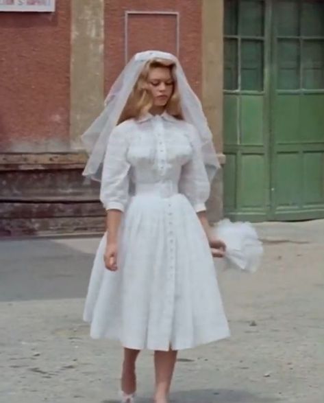 God Created Woman, 1960s Wedding, Stylish People, Stylish Bride, And God Created Woman, Unconventional Wedding, Vintage Bride, Wedding Mood, Brigitte Bardot