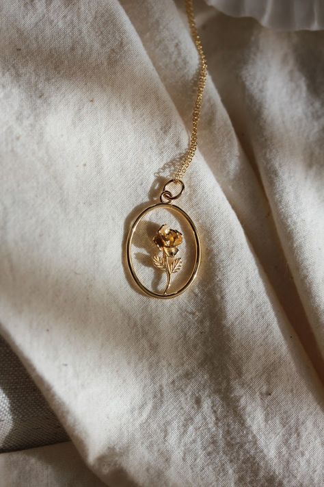 A curated collection of jewelry. Necklaces, earrings, rings and more made with meaning. Rose Pendant Gold, Flower Gold Pendant, Nice Gold Jewelry, Gold Rose Pendant, Rose Necklace Aesthetic, Golden Necklace Aesthetic, Cute Gold Necklace, Rose Necklace Gold, Pendant Aesthetic