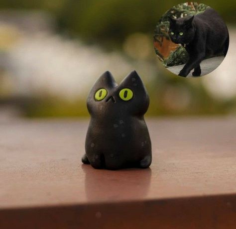 Cute Cat Clay Sculpture, Black Cat Ceramic, Clay Art Figures, Cat From Clay, Cute Clay Art Ideas, Cat Clay Sculpture, Cat Clay Art, Cat Sculpture Clay, Clay Cat Easy