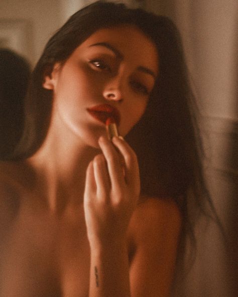 Devil Aesthetic, Dark Energy, Cindy Kimberly, Dark Feminine Aesthetic, Feminine Power, Feminine Aesthetic, How To Pose, Red Aesthetic, The Villain