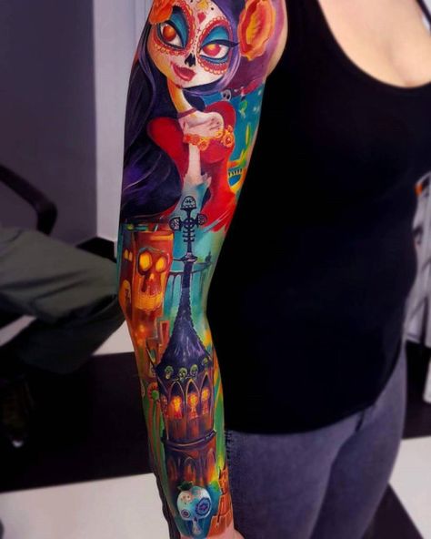 Christmas Sleeve Tattoo, Book Of Life Tattoo, Nightmare Before Christmas Sleeve, Tattoo Nightmares, Sleeve Tattoo Designs, Tattoo Pierna, Nightmare Before Christmas Tattoo, Christmas Tattoo, Tattoos Geometric