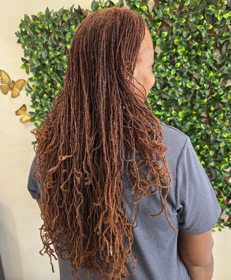 Colored Sisterlocks Black Women, Brown Sisterlocks, Ginger Sisterlocks, Blonde Microlocs, Blonde Sisterlocks, Long Micro Locs, Colored Sisterlocks, Tiny Locs, Micro Locks