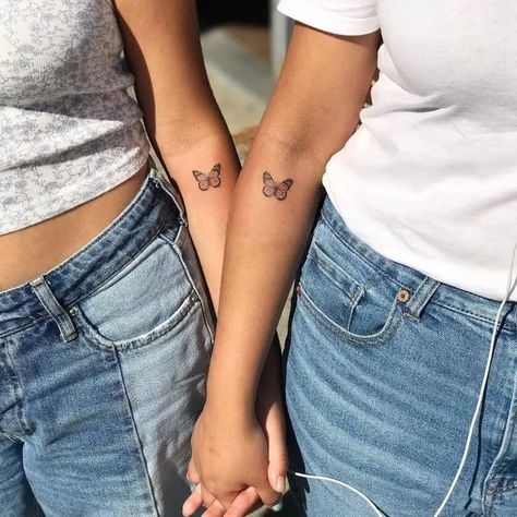 Tattoos For Bff, Girl Best Friend Aesthetic, Unique Small Tattoos For Women, Matching Bff Tattoos, Small Sister Tattoos, Matching Bff, Small Tattoos For Women, Unique Small Tattoo, Bestie Tattoo