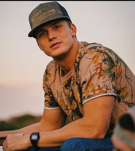 Hot Country Guy, Parker Mccollum, Country Relationship Goals, Best Country Singers, Country Music Artists, Cute N Country, Country Men, Country Music Singers