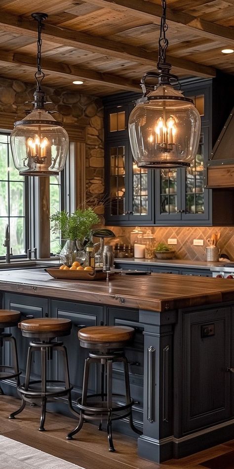 Cabin Decor Kitchen, Cabin Kitchen Ideas, Cabin Design Ideas, Kitchens Countertops, Rustic Kitchen Cabinet, Log Cabin Kitchens, Log Cabin Kitchen, Log Home Kitchens, Cabin Kitchen