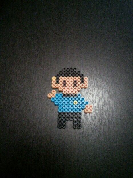 Star Trek Perler, Spock Star Trek, Hamma Beads Ideas, Mr Spock, Nerd Crafts, Pixel Beads, Melty Bead Patterns, Fusion Beads, Perler Crafts