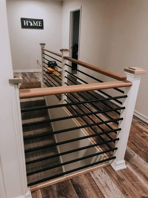 New Indoor Railings, Modern Basement Stair Railing, Diy Staircase Railing Makeover, Cheap Banister Ideas, Top Of Stairs Railing, Hallway Railing Ideas, Upstairs Railing Ideas, Stairway Railing Ideas Banisters, Diy Banister Railing