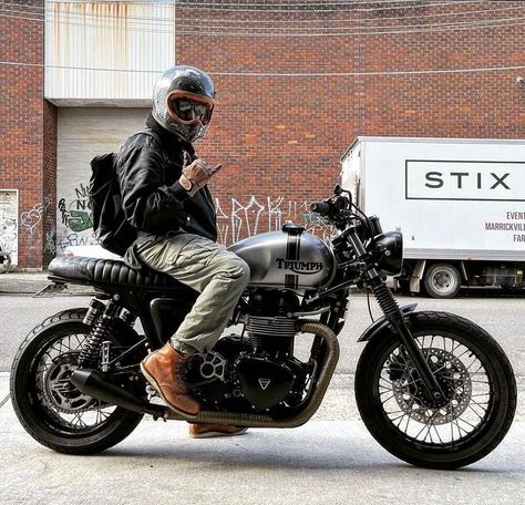 Dreamworld Aesthetic, Bonneville Scrambler, Triumph Moto, Custom Triumph, Triumph Bonneville T120, Bike Collection, Mt Bike, Big Bike, Scrambler Custom