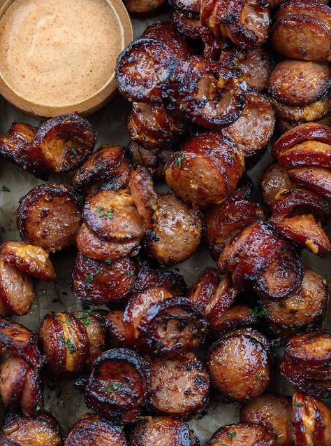 Chipotle Aioli Hasselback Kielbasa Bites Hasselback Sausage Bites, Kielbasa Recipes Low Carb, Keilbasa Recipes Low Carb, Kalbasa Appetizer Recipes, Kielbasa Appetizers For Party, Hasselback Kielbasa Bites, Keto Tailgate Food, Andouille Sausage Appetizers, Kielbasa Recipes Appetizers