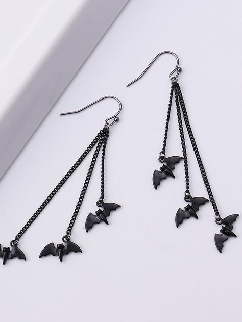 Bat Drop Earrings | SHEIN USA Long Chain Earrings, Bat Earrings, Halloween Bat, Black Bat, Stud Jewelry, Gothic Jewelry, Jewelry Inspo, Tattoo Shop, Ear Jewelry