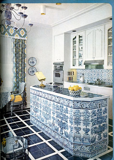 70's Diy Candelabra, Moroccan Kitchen, Kitchen Colour Combination, 1970s Kitchen, Dressing Design, Decorating Kitchen, Summer Series, Eclectic Kitchen, Blue White Decor