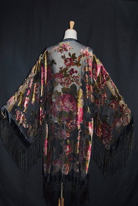 Fringe Coat, Flower Jacket, Burgundy Roses, Moda Hippie, Boho Mode, Velvet Kimono, Kimono Design, Black Goddess, Garden Deco