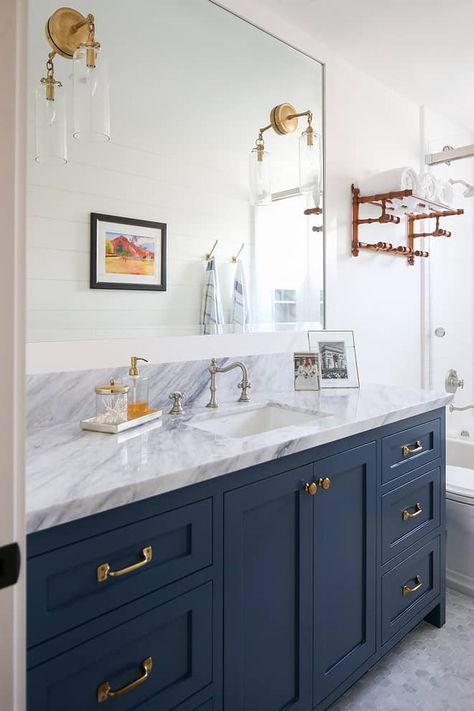 The Most Popular Cabinet Paint Colors | Life on Southpointe Drive California Cottage, Bathroom Cabinet Colors, Navy Cabinets, Navy Bathroom, Light Gray Cabinets, Home Bunch, Cabinet Paint Colors, Black Lantern, Blue Cabinets