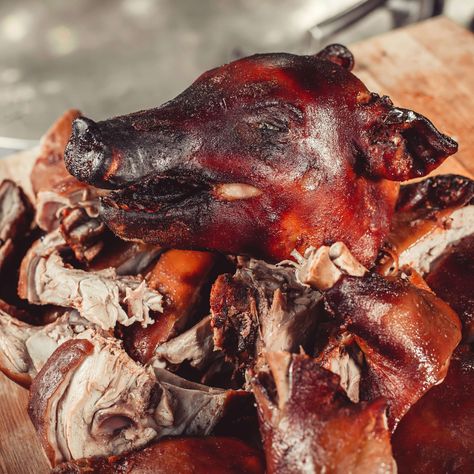 Pig Head Recipe, Hog Head Cheese Recipe, Hog's Head Cheese, Cookout Dishes, Head Cheese, Restaurants In Nyc, Pig Head, Beef Cheeks, Pig Roast