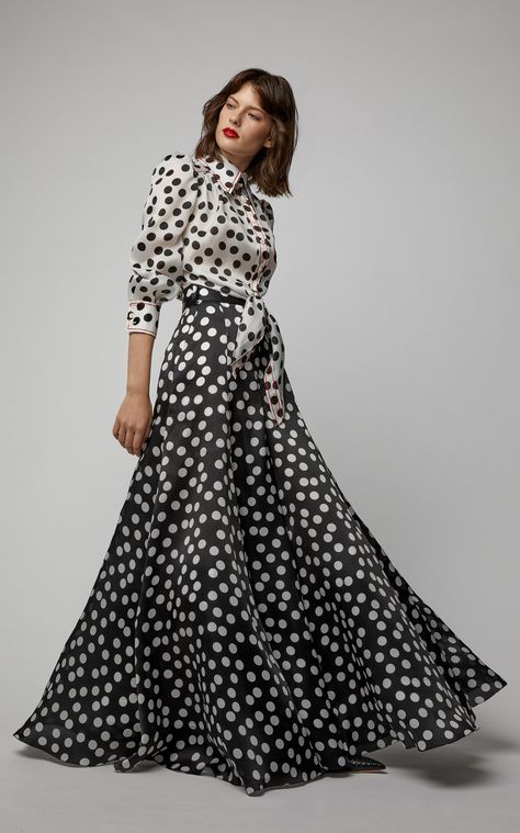 Dots Outfit, Carolina Herrera Dresses, Polka Dots Outfit, Printed Fashion, Polka Dots Fashion, Looks Chic, Carolina Herrera, White Fashion, Pre Fall