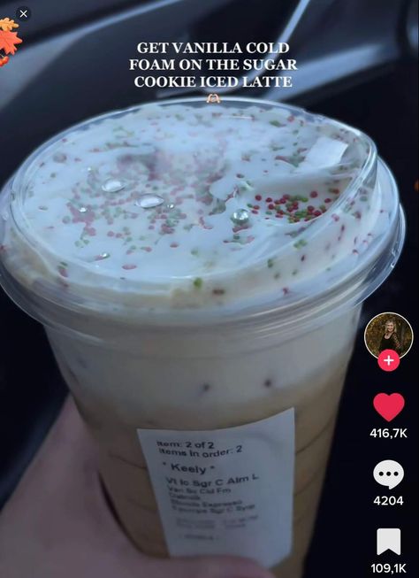 Starbucks Christmas Menu, Low Calorie Starbucks Drinks, Starbucks Holiday Drinks, Starbucks Latte, Starbucks Secret Menu Recipes, Cold Starbucks Drinks, Starbucks Order, Secret Starbucks Recipes, Iced Starbucks Drinks