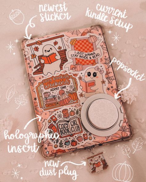 my current kindle set up 🍂🎃🍁👻💕 all of my stickers, holographic insert & dust plug are from @mtaylorcreative !!! 💭QOTD: do you like decorating your kindle for the seasons??? ✨ Kindle Case Decoration, Decorate Kindle, Kindle Decoration, Kindle Girlie, Kindle Insert, Kindle Aesthetic, Ereader Case, Book Essentials, Kindle Stickers