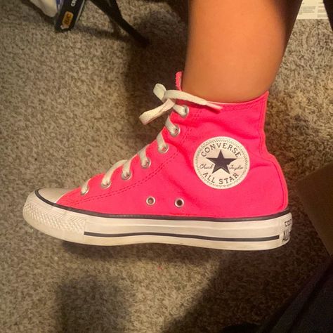 Hey! These are hot pink converse comment if Interested 70 Shoes, Hot Pink Converse, Pink Converse, Aesthetic Stuff, List Ideas, Pink Kids, Dream Shoes, Converse All Star, Christmas Wishlist