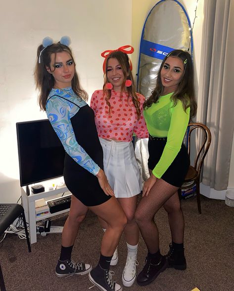 Butter Cup Costume Power Puff, Powerpuff Girls Costume Adult, Blossom Outfit Powerpuff, Powerpuff Girls Costume Ideas, Bubbles Powerpuff Girls Costume, Buttercup Powerpuff Girls Costume, Powerpuff Girls Aesthetic Costume, Powerpuff Girls Costume Diy, Buttercup Halloween Costume