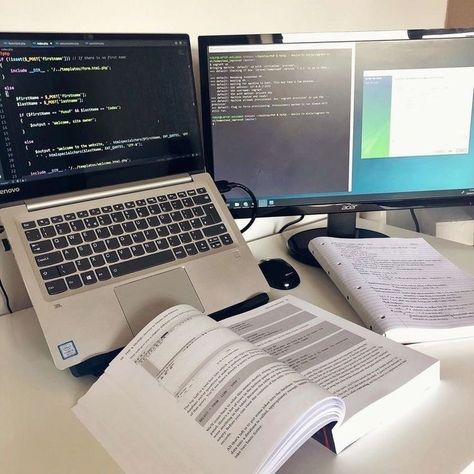 Learning Coding Aesthetic, Studying Computer Science Aesthetic, Comp Sci Aesthetic, Study Coding, Couple Studying, Coding Motivation, Computer Science Aesthetic, Coding Girl, Computer Science Women