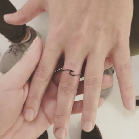 Wave Tattoo Finger, Wave Finger Tattoo, Wave Ring Tattoo, Finger Tattoos For Women, Inside Finger Tattoos, Tattoo Strength, Wave Tattoos, Tiny Finger Tattoos, Rose Tattoo On Arm