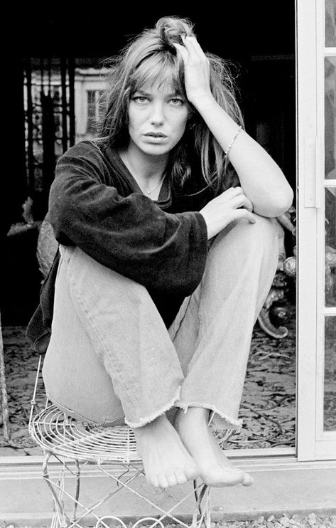 We're making it easier than ever to emulate the style of one of France's most well-known style stars. Style Jane Birkin, Jane Birkin Style, Francoise Hardy, Serge Gainsbourg, French Girl Style, Catherine Deneuve, French Girls, French Actress, Jane Birkin