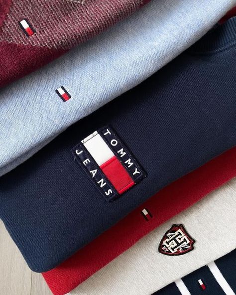 Tommy Hilfiger Clothes, Tommy Hilfiger Aesthetic, Tommy Hilfiger Outfits, Tomy Hilfiger, Wedding Pool Party, Tommy Hilfiger Store, Tommy Hilfiger Sweater, Money Aesthetic, Old Money Aesthetic