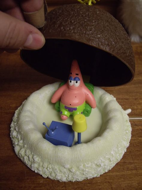 Spongebob Squarepants Patrick Star Bubble House Action Aquarium Ornament Spongebob Aquarium Ideas, Spongebob Diorama, Patrick Star House, Spongebob Aquarium, Spongebob Fish Tank, Patrick House, Spongebob Things, House Fish Tank, Spongebob House