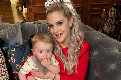 Kelly Osbourne Says She'll Raise Son Sid the Same Way She Was Raised — Except for This One Thing (Exclusive) Kelly Osbourne Hair, Fairytale Love, Jack Osbourne, Sid Wilson, Baby Bump Photos, Sharon Osbourne, Mtv Shows, Bump Photos, Funny Wedding Photos