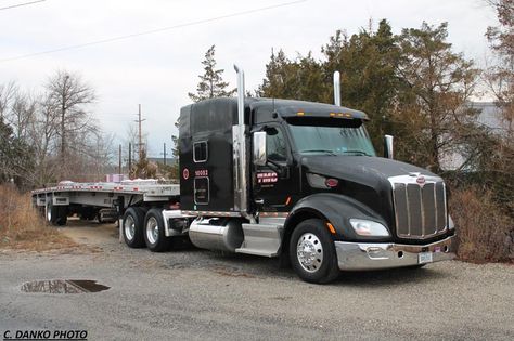 Peter Built Trucks, Peterbilt 386, Peterbilt 579, Logging Equipment, Heavy Construction Equipment, Custom Big Rigs, Built Truck, Peterbilt Trucks, Big Rig Trucks