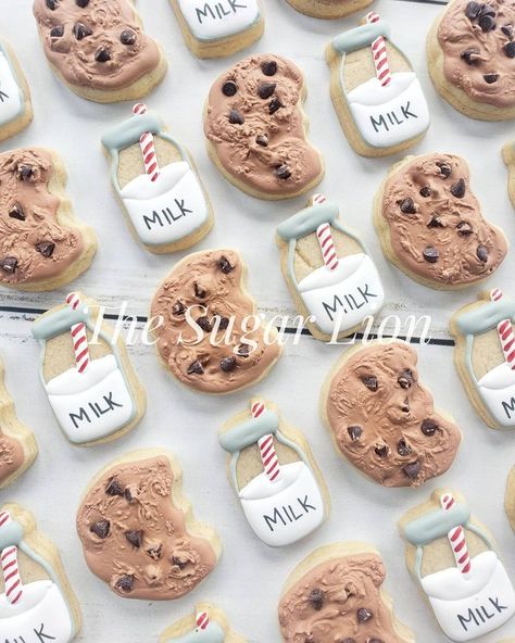 Chocolatechip Cookies, Smile Cookies, No Bake Sugar Cookies, Crazy Cookies, Cookies Theme, Cookie Decorating Party, 귀여운 음식 그림, Decorating Cookies, Spice Cookies