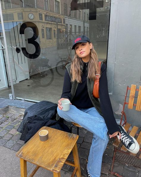 Sofia Boman on Instagram: “Fall in Cph <33 🐻🍂” Sofia Boman, Australian Winter Fashion, Spring Fashion Dresses, California Outfits, Daily Outfit Inspiration, Cute Fall Outfits, All Black Outfit, Rabbit Hole, Mode Inspo