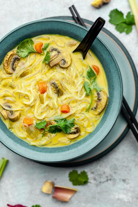 Coconut Curry Noodles, Mung Bean Noodles, Thai Coconut Curry, Bean Noodles, Cellophane Noodles, Curry Noodles, Thai Coconut, Vegan Curry, Vegan Eats